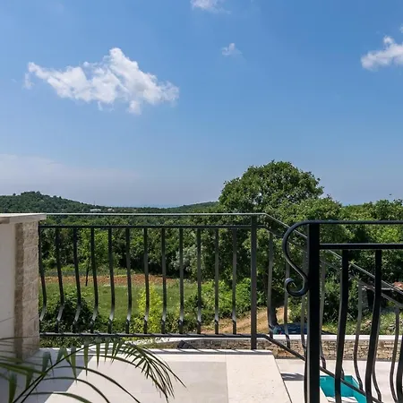 Irma Villa Golas